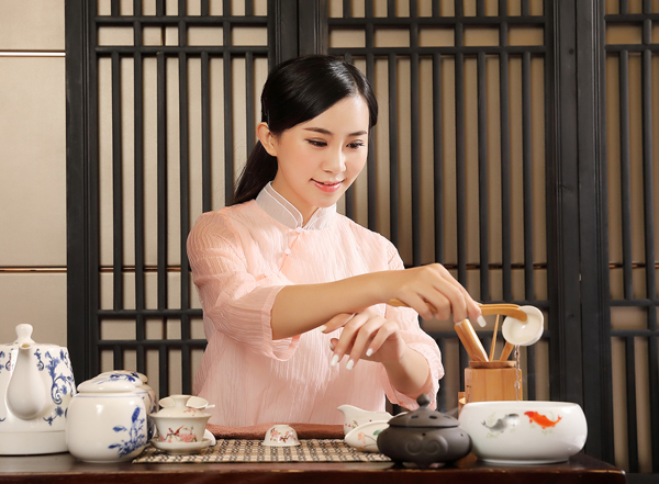 经常去成都新都靠谱男士会馆，这家私藏已久的店推荐给你